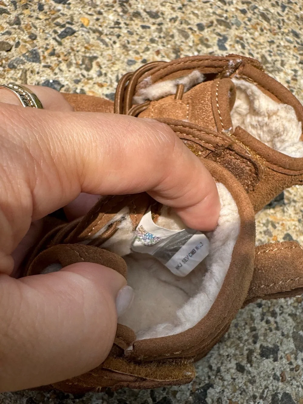 UGG Baby Bixbee Crib Booties Chestnut Suede Sherpa Infant Size 2
